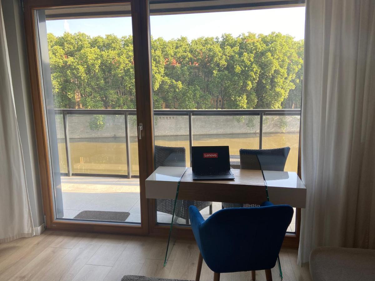 ורוצלב Apartament Studio Z Widokiem Na Odre Bulwary Ksiazece מראה חיצוני תמונה